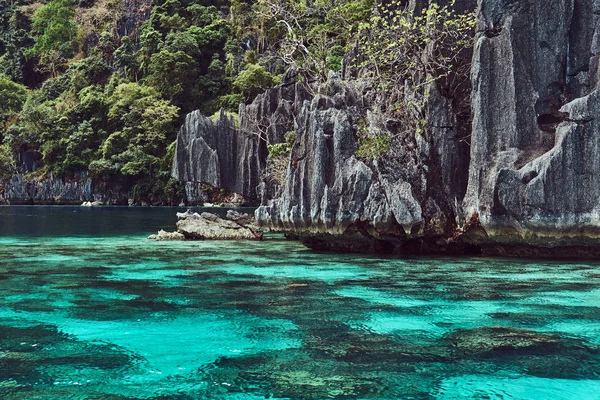 Vackert Landskap Rocky Bay Filippinska Öarna Stilla Havet — Stockfoto
