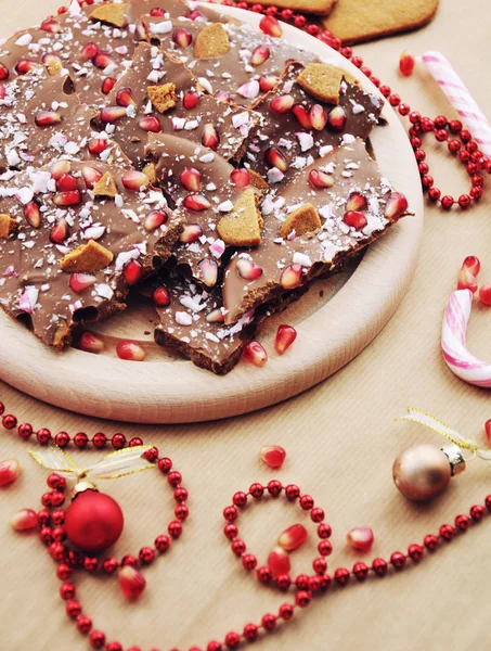 Idée créative dessert de Noël - chocolat maison festif — Photo