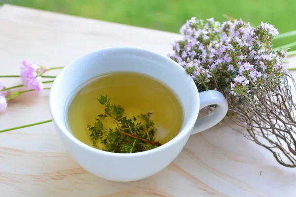 Te de hiyerbas - tomillo