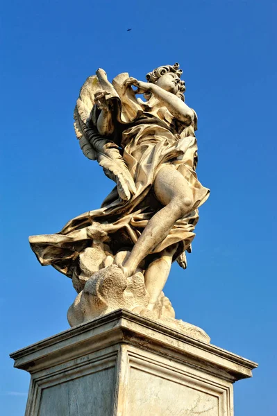 Staty av Angel på Castel Sant'Angelo i Rom, — Stockfoto