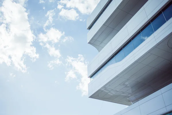 Fragment av en modern byggnad, Businesscenter i Moskva, arkitekten Zaha Hadid — Stockfoto