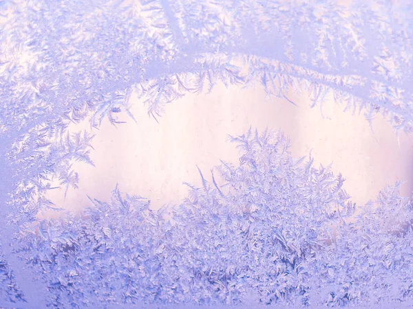 Echte frosty patroon op het venster. Winter achtergrond. Matglas — Stockfoto