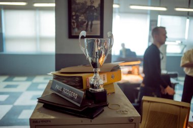 Saint Petersburg, Rusya - 20 Ağustos 2016: Film ekibi konumunda. Film yapımı. Hazır, sahne polis karakolu