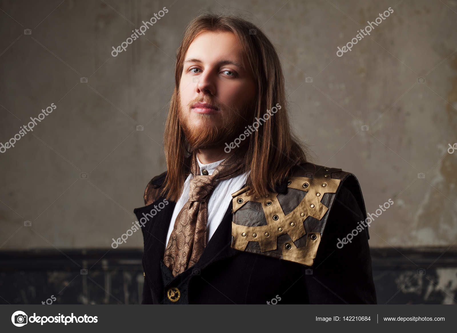 Gut Aussehend Mannlichen Steam Punk Retro Mann In Uniform