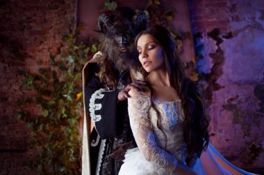 Güzel bir kız ve bir canavar, masal, kavram. Güzel Sanatlar Fotoğraf.