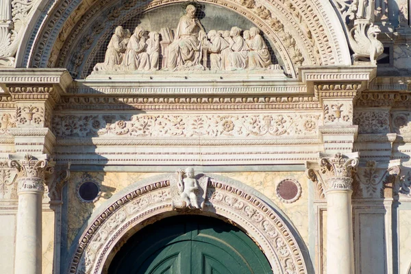 Venecia, Italia, fragmentos de arquitectura en la ciudad — Foto de Stock