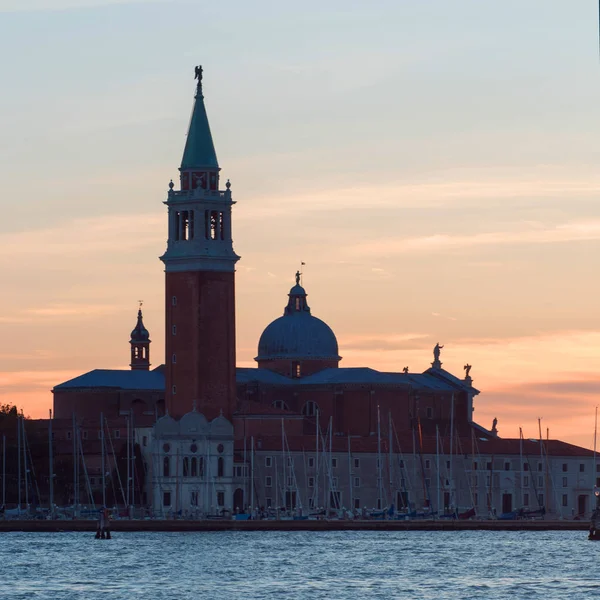 San Giorgio di Maggiore Kilisesi ufukta