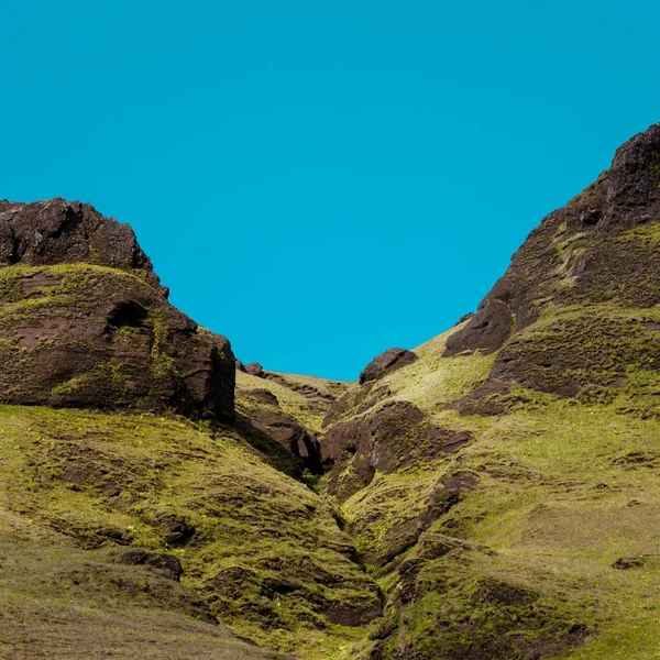 Island, kickberg cliff. Vackert landskap — Stockfoto