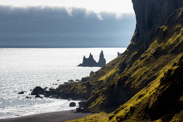 Ισλανδία, μαύρες παραλίες. Όμορφο τοπίο — Φωτογραφία Αρχείου