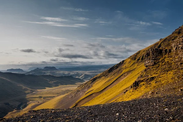 Islândia, bela paisagem montanhosa — Fotografia de Stock
