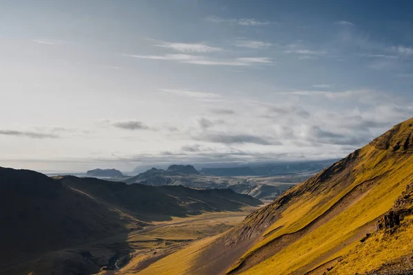 Islândia, bela paisagem montanhosa — Fotografia de Stock