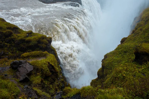アイスランド、滝グトルフォス ゴールデン リングのツアー — ストック写真
