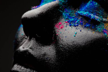 Siyah makyaj şık makyaj, dikey, yaratıcı makyaj