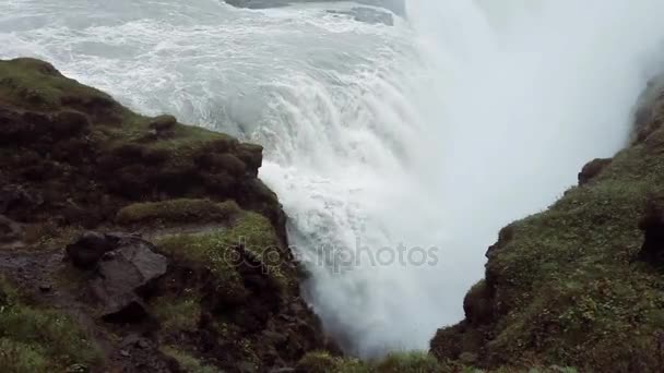 Panorama över vattenfallet gullfoss. Vackra naturen i Island — Stockvideo