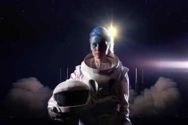 Astronot Roket fırlatma arka plan üzerinde. Nasa tarafından döşenmiş bu görüntü unsurları.