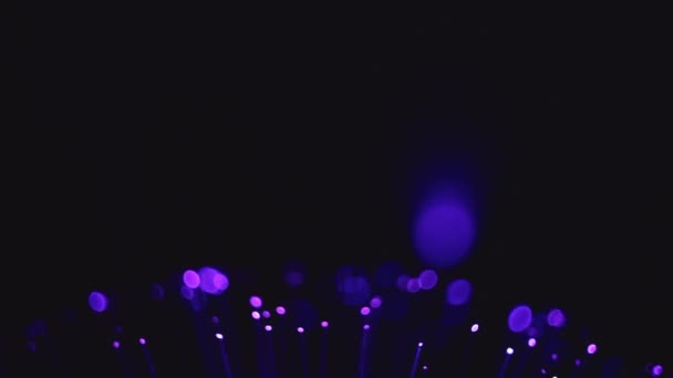 Синий светящийся фон, концепция цифрового волоконно-оптического соединения . — стоковое видео