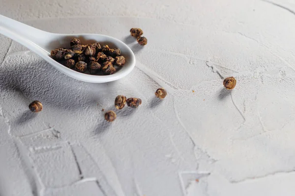 Thé Oolong, feuille de thé sèche. fabrication de boissons chaudes savoureuses et saines . — Photo