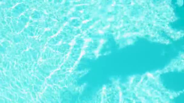 Textuur van het water in het zwembad — Stockvideo