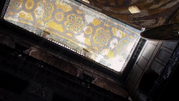 ISTANBUL, TURQUIE - 21 SEPTEMBRE 2019 : Intérieur de Sainte Sophie à Istanbul, Cathédrale et mosquée — Video