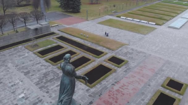 Piskaryovskoye cimitero memoriale, vista panoramica dall'alto, aerea . — Video Stock