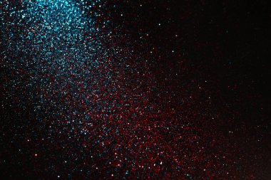 Odakta çok renkli parlayan parıltı ve odak dışı, soyut parlak arkaplan