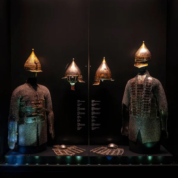 ISTANBUL, Turkije - SEPTEMBER 21, 2019: Oude Turkse wapens in het museum — Stockfoto