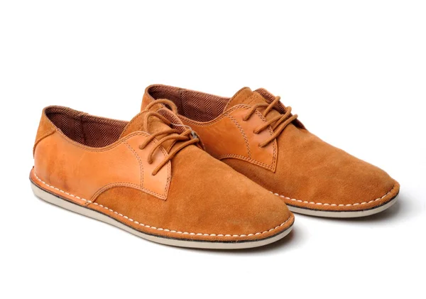 Chaussures homme en cuir rouge isolées sur fond blanc . Photos De Stock Libres De Droits