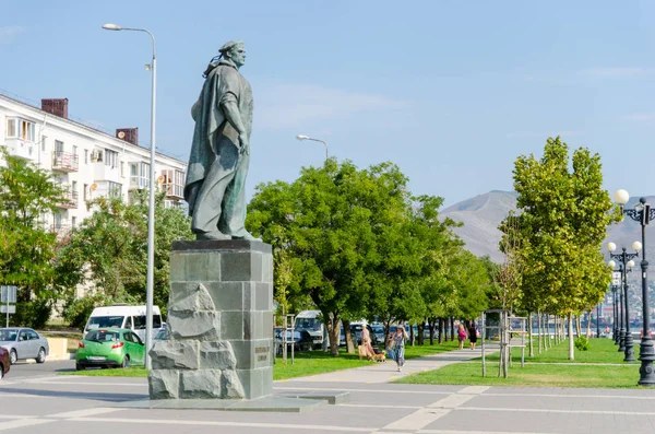 Monumento ao marinheiro desconhecido no aterro de Novorossiysk — Fotografia de Stock