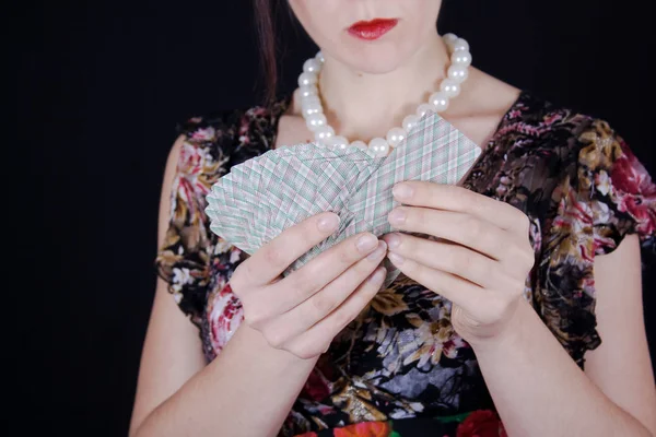 Woman predicts by cards — Stock Photo, Image