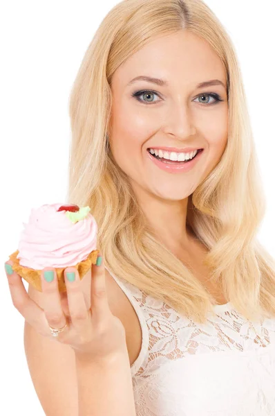 Frau isst süßen Kuchen — Stockfoto