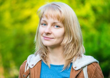 Kadın portre bahar Parkı