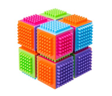 Beyaz arka planda izole edilmiş çocuk oyuncakları