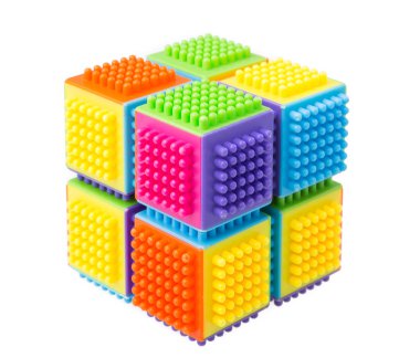 Beyaz arka planda izole edilmiş çocuk oyuncakları