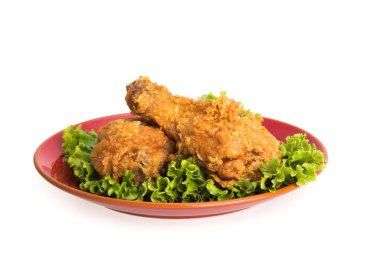 kızarmış tavuk beyaz zemin üzerine izole levha