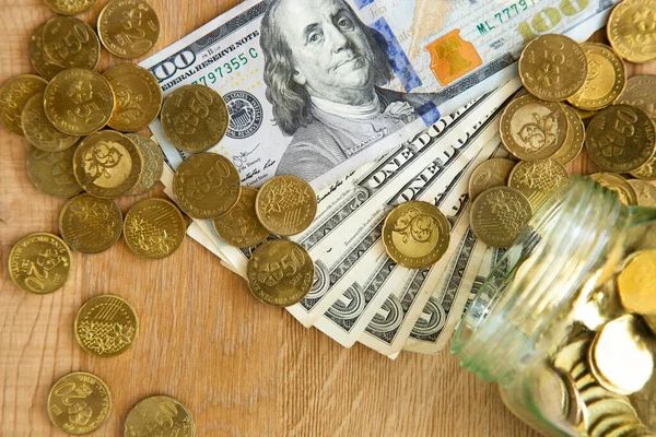 Finanzielle Hintergründe Mit Geld Und Münzen — Stockfoto