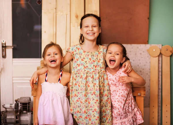 Bambini in laboratorio. — Foto Stock