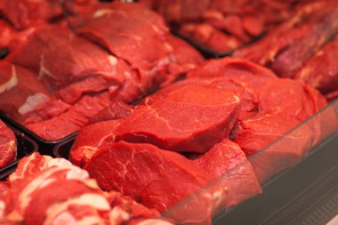 et dilimleri kutularında süpermarket çeşitli