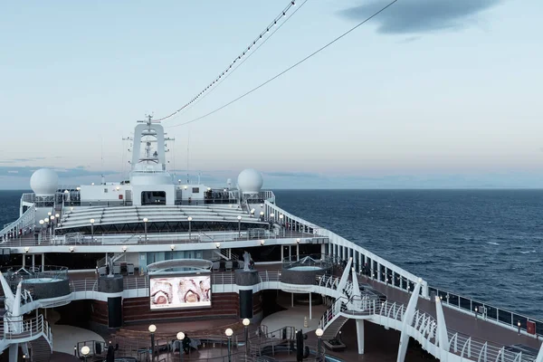 Deck of luxury cruise ship — 图库照片