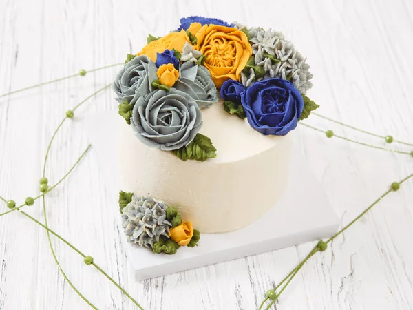 Голий Весільний Торт День Народження Рустикальний Шар Домашнього Торта Вершками Ліцензійні Стокові Зображення