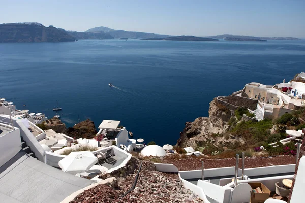 Santorini Island, Oia Köyü üzerinden caldera görünümünü.