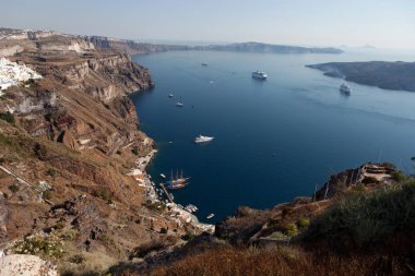 Santorini Island, Thira (Fira şehirden caldera görünümünü)