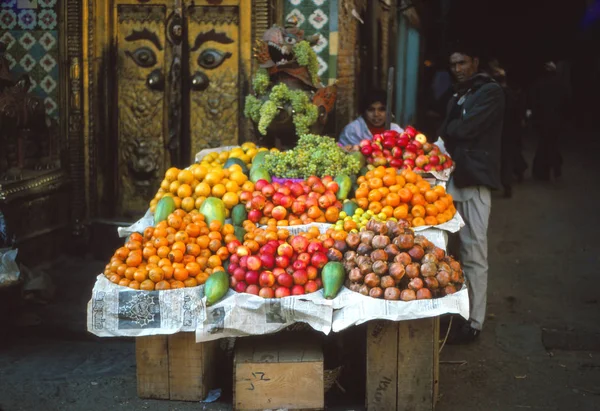 Fruit seller\'s cart