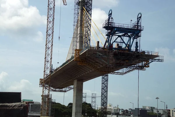 Construction of new cantilever bridge