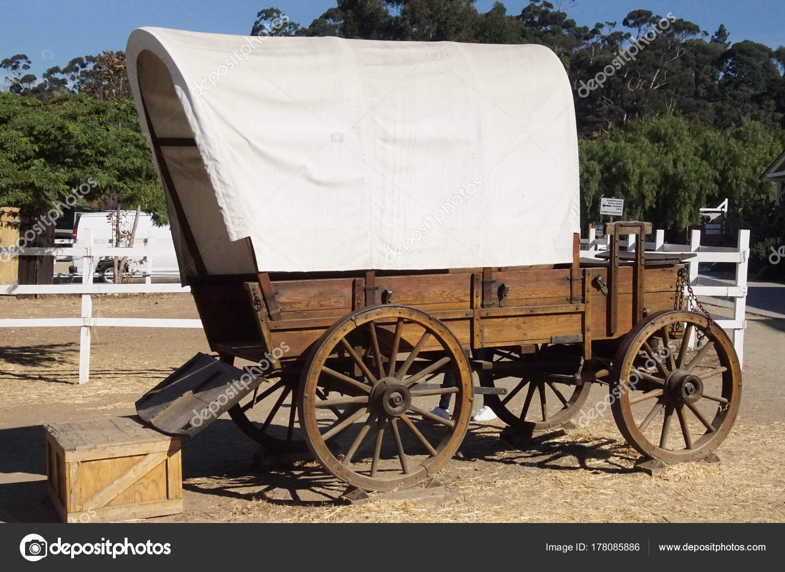 Covered Wagon Old Town Conestoga Covered Wagon Stock Photo C Cascoly