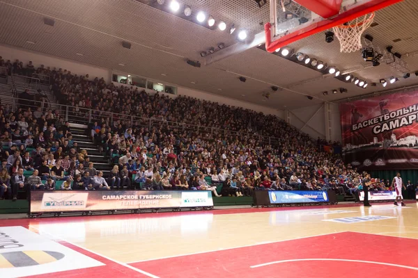 fanlar ve izleyicilere standları