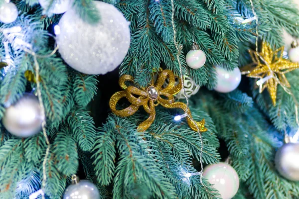 Christmas tree and Christmas decorations close up — Stock Photo, Image