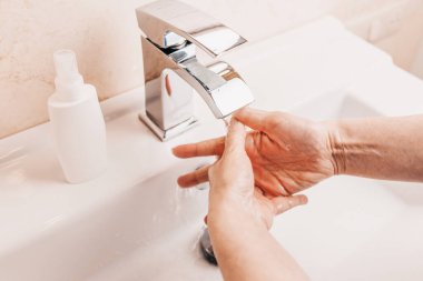 Hijyen, Coronavirus bulaştırmayı bırak. Ellerini yıka, sabunla ovala, önlemeye çalış.
