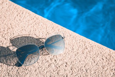 Pahalı Moda Aksesuarları - Güneş gözlükleri