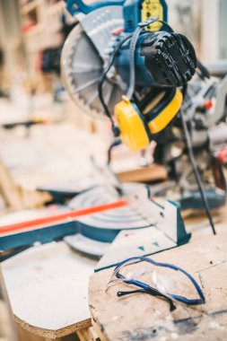 Marangozluk atölyesi - profesyonel ve nitelikli marangozluk ve zanaat