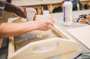 Marangozluk atölyesi - ahşap mobilya yapan zanaat - küçük işletme